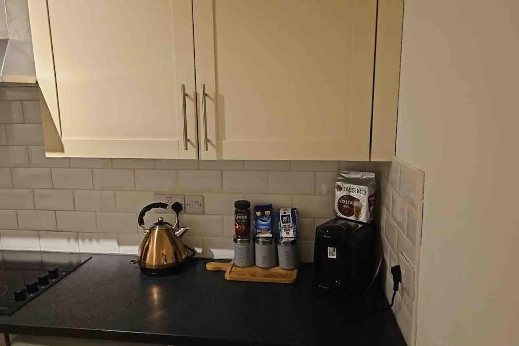 Period Sea View Flat In Apartamento Hastings
